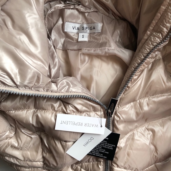 Via Spiga Down Feather Water Repellent Champage - Picture 5 of 6